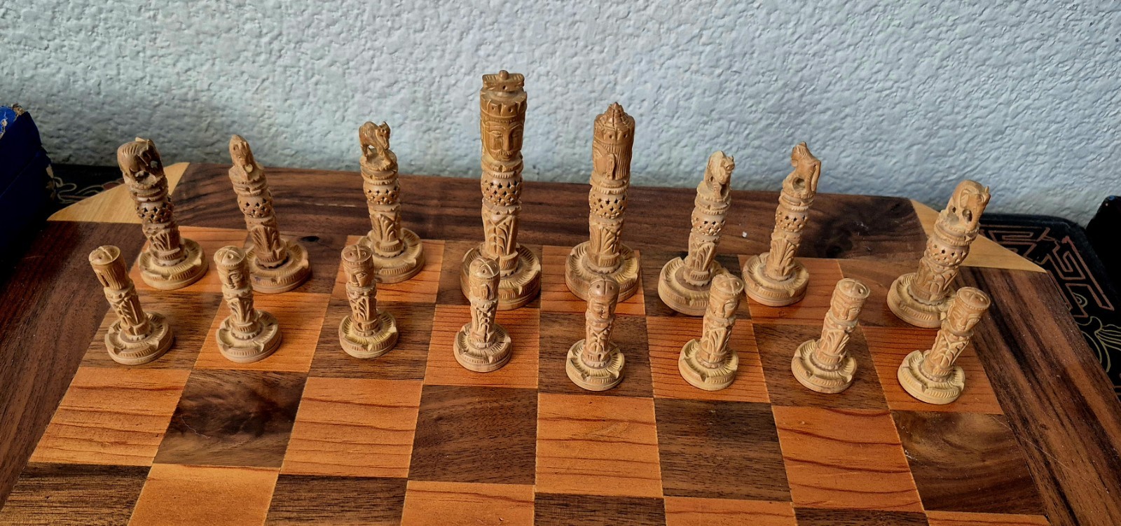 Ornate Carved Box Wood Ebony Chess Set 4" King 18" Board 1.75" Squares Box Case!