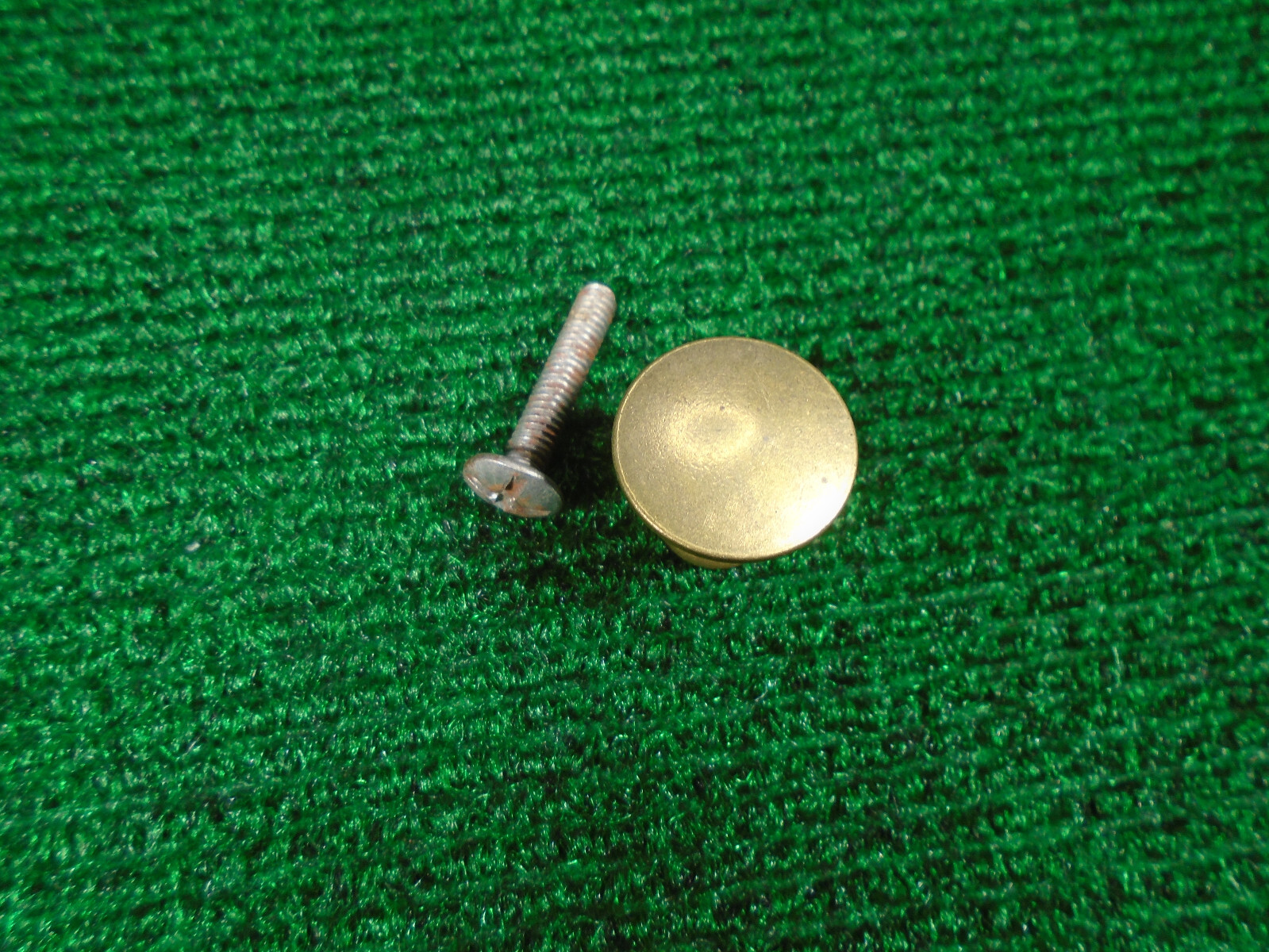 SMALL BRASS 3/4" KNOBS: PERFECT FOR BARRISTER CASE, PIANO KEYBOARDS, ETC (42020)