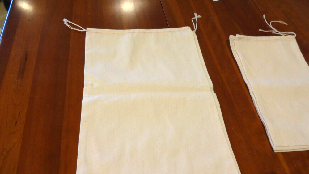 5 Muslin Drawstring Bags 2 sizes.