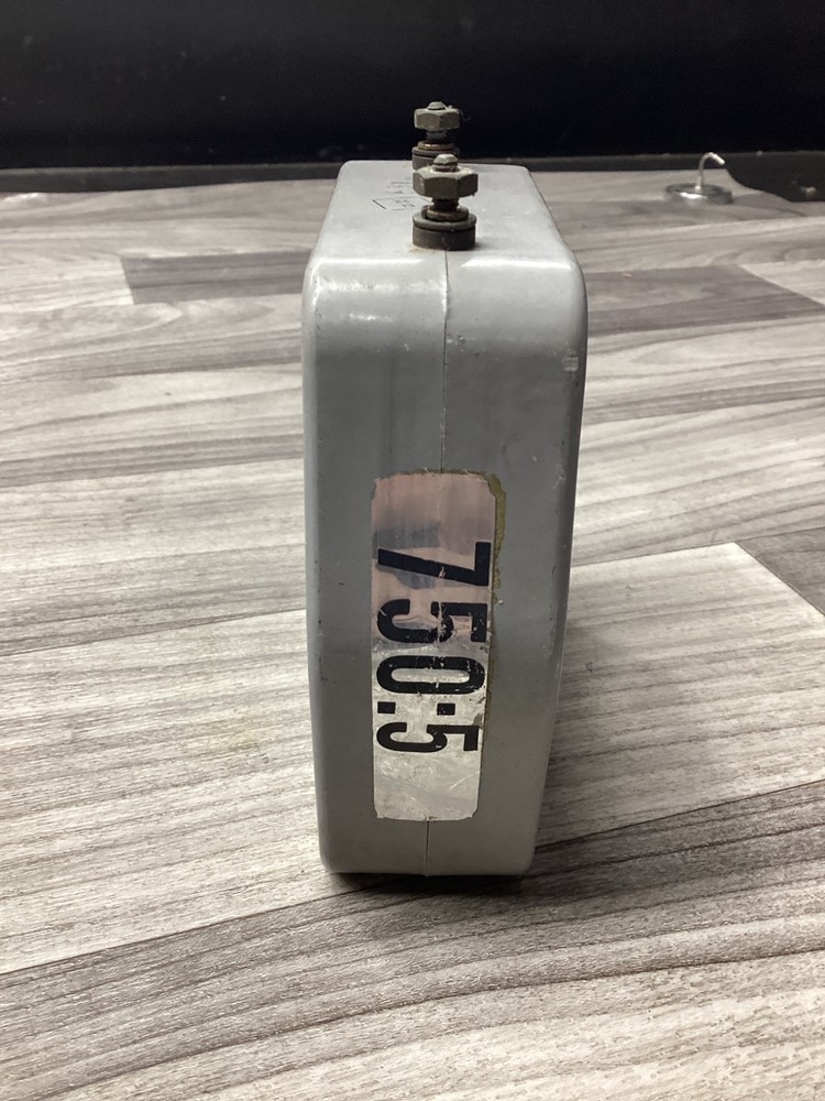 ELECTROMAGNETIC CURRENT TRANSFORMER 750:5 #117C151PR4