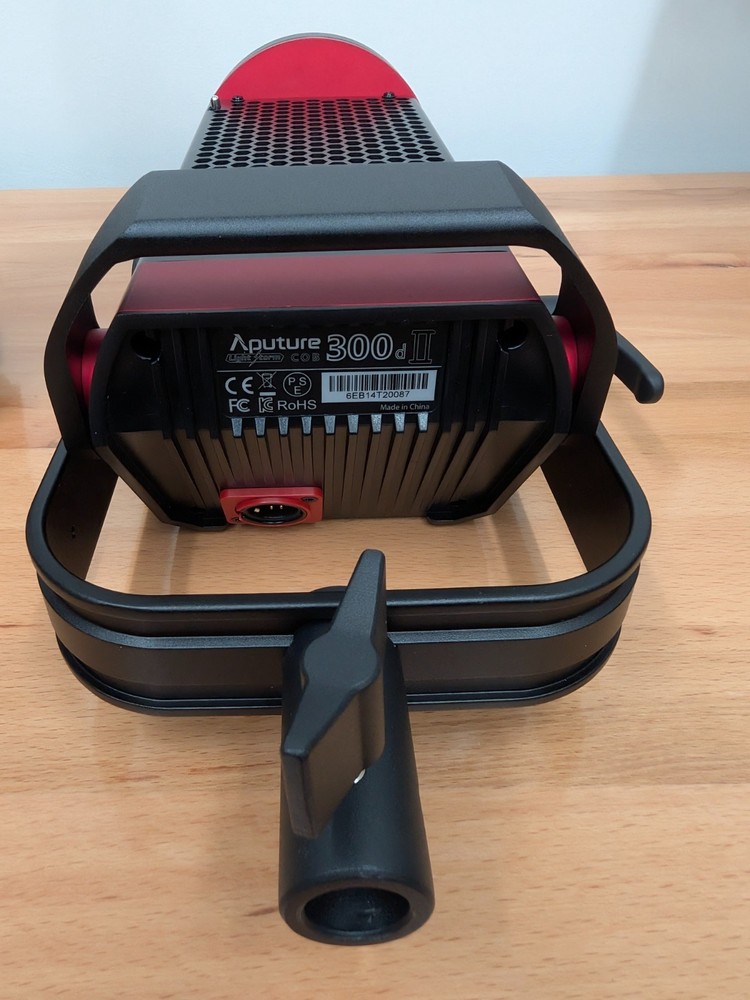 Aputure LS C300d II LED Video Light (V-Mount) *OPEN BOX*