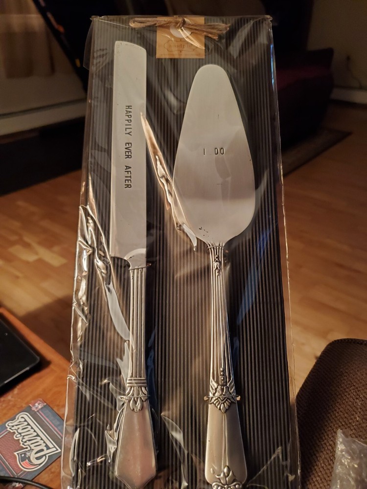 NWT 2016 Mudpie Wedding Cake Knife & Server Set - Silver