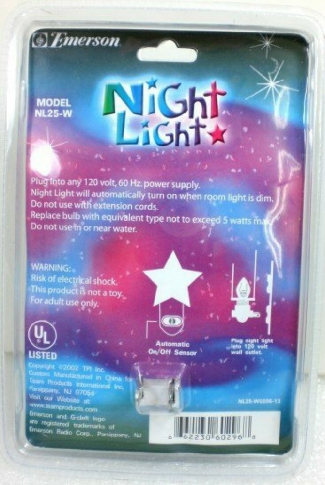 Emerson Space Automatic On/Off Sensor Night Light Panet Saturn Solar NEW!