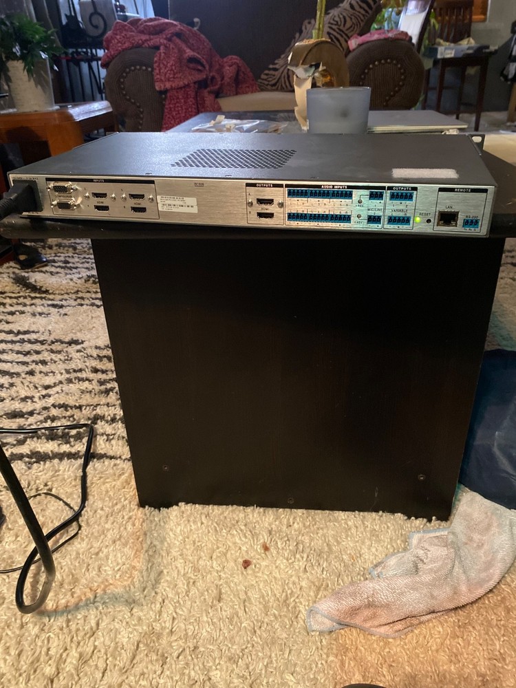 Extron IN1606 Presentation Switcher