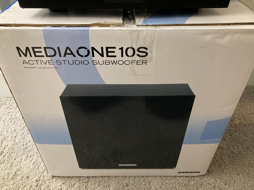 Samson MediaOne 10S 10" 100 Watt Powered Studio Subwoofer Variable Crossover Sub