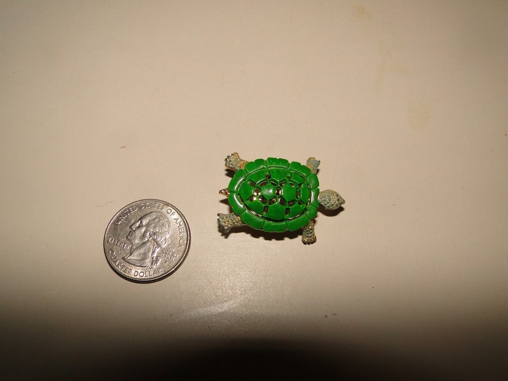 Green Shell Turtle Pin Brooch