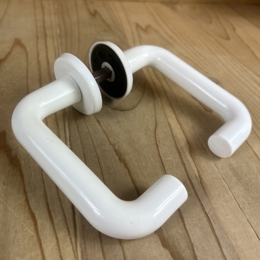 Two Sided Fixed Door Handle White Nylon 5” Screen Patio