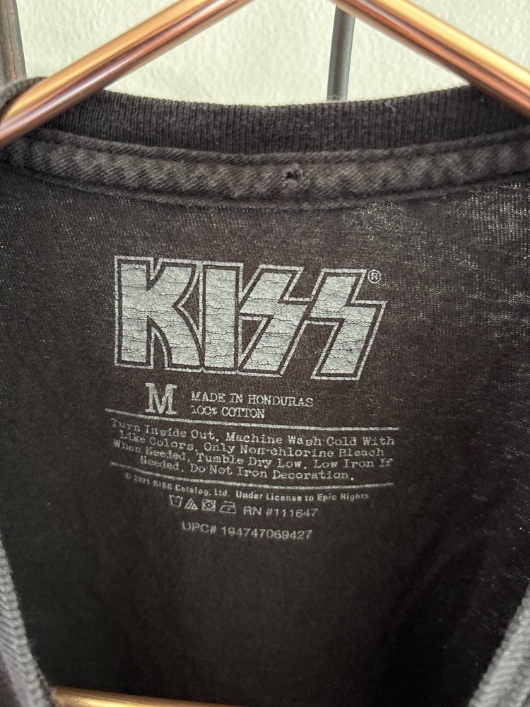 Vintage Style Kiss T-Shirt World Tour 1977 Black Adult Sz Med Rock Music