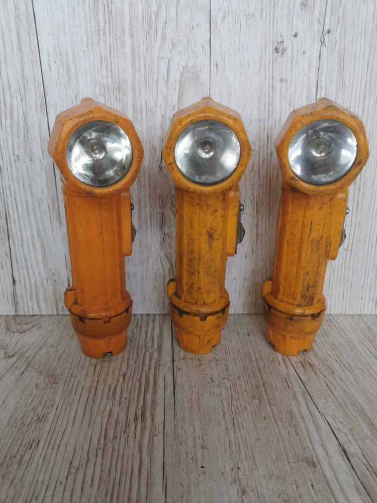 3 X FIREFIGHTERS RIGHT ANGLE BA TORCH