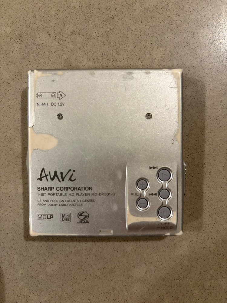 As-is Sharp MD-DK301 MiniDisc Headphone Player Silver