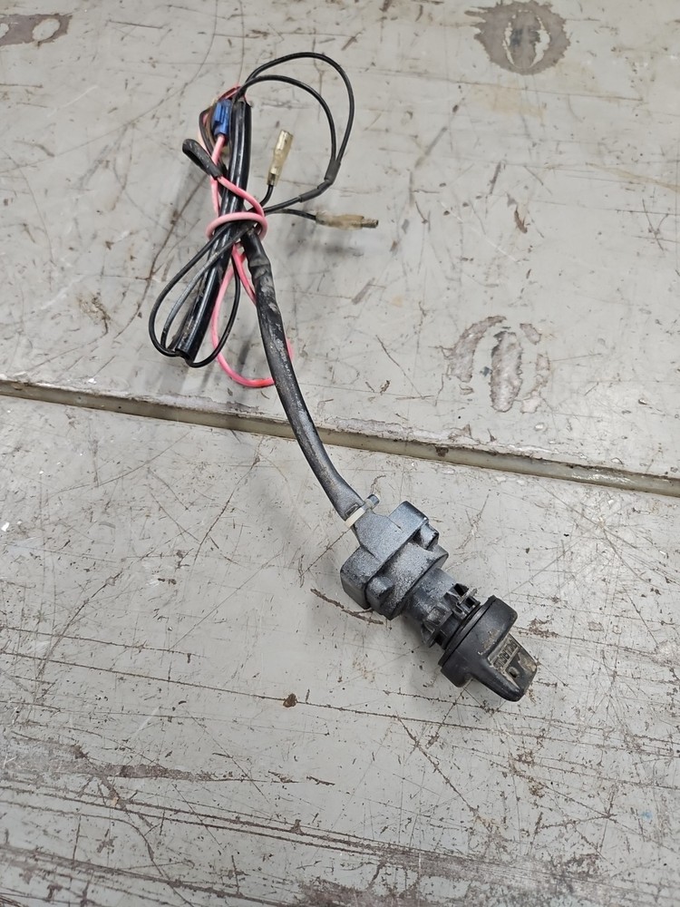 Ignition Switch - 2000 Scrambler 400 Ignition W key oem