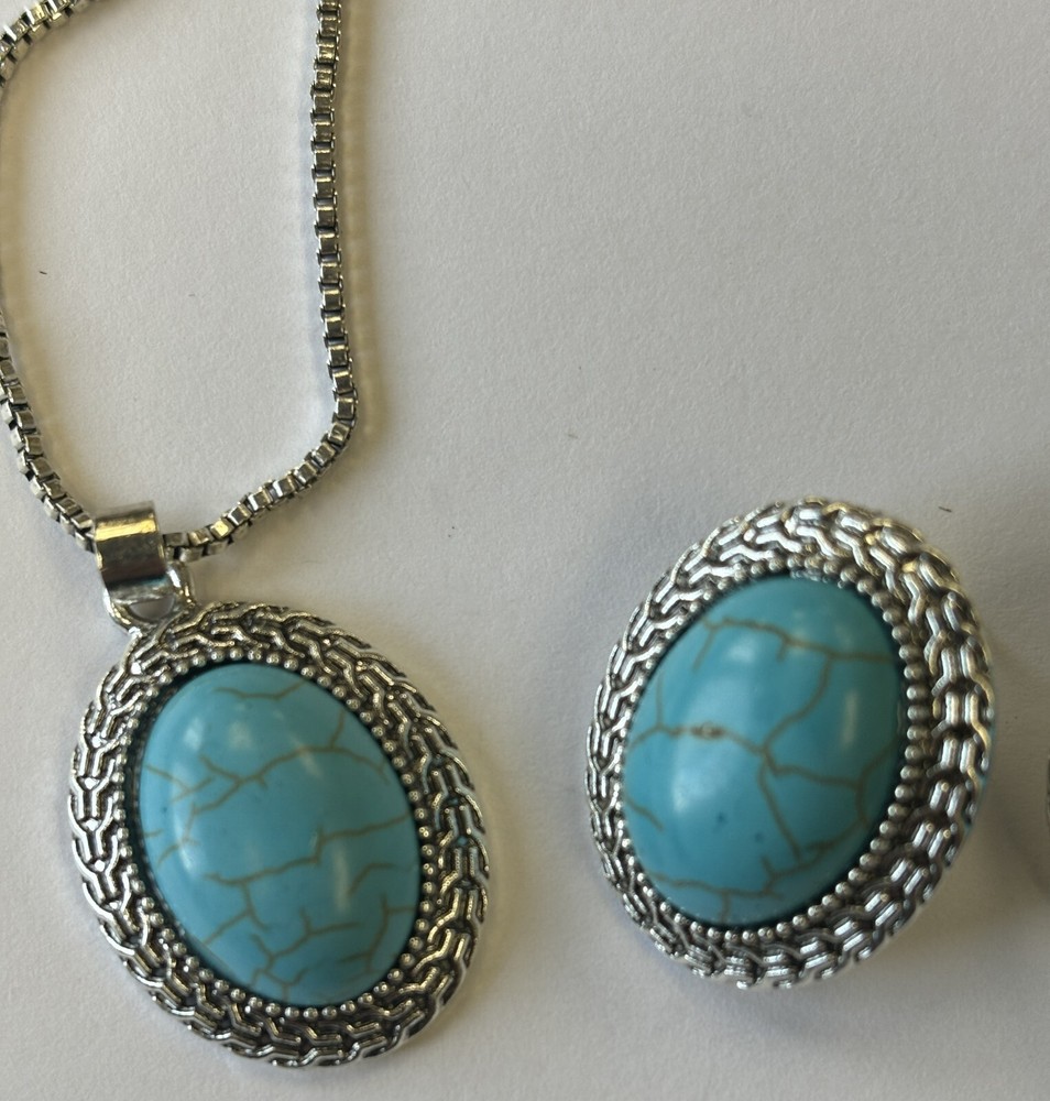 DIY Turquoise Necklace and Earrings Set