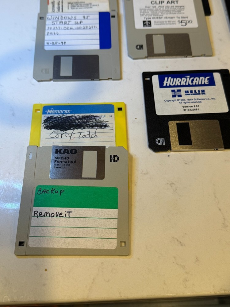 Vintage PC 3.5 Floppy Disk Software OS Programs 3 1/2 Inch DOS Windows