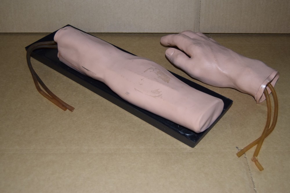 Phlebotomy / Venipuncture Practice Training Arm Hand Model Nurses Techs EMT's