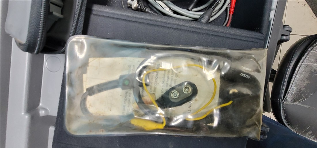 FLUKE 98 AUTOMOTOVE SCOPEMETER SERIES II OSCILLOSCOPE READ DESCRIPTION