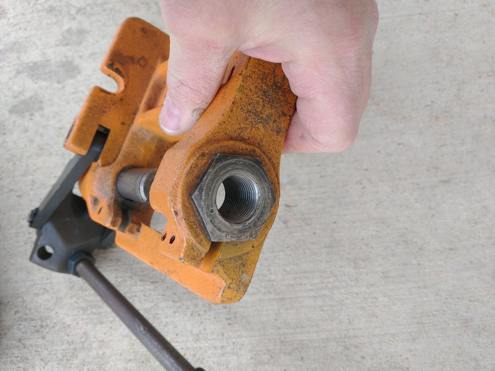 LYMAN ORANGE CRUSHER RELOADING PRESS CAST IRON SINGLE STAGE