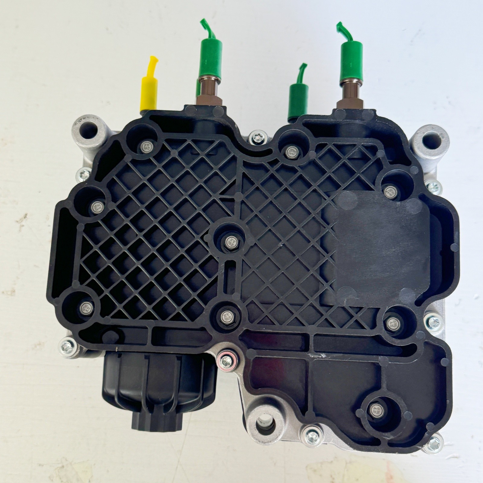 21577507 21577511 21332701 85003864 Fits For Volvo Mack DEF Urea Pump 12V D13