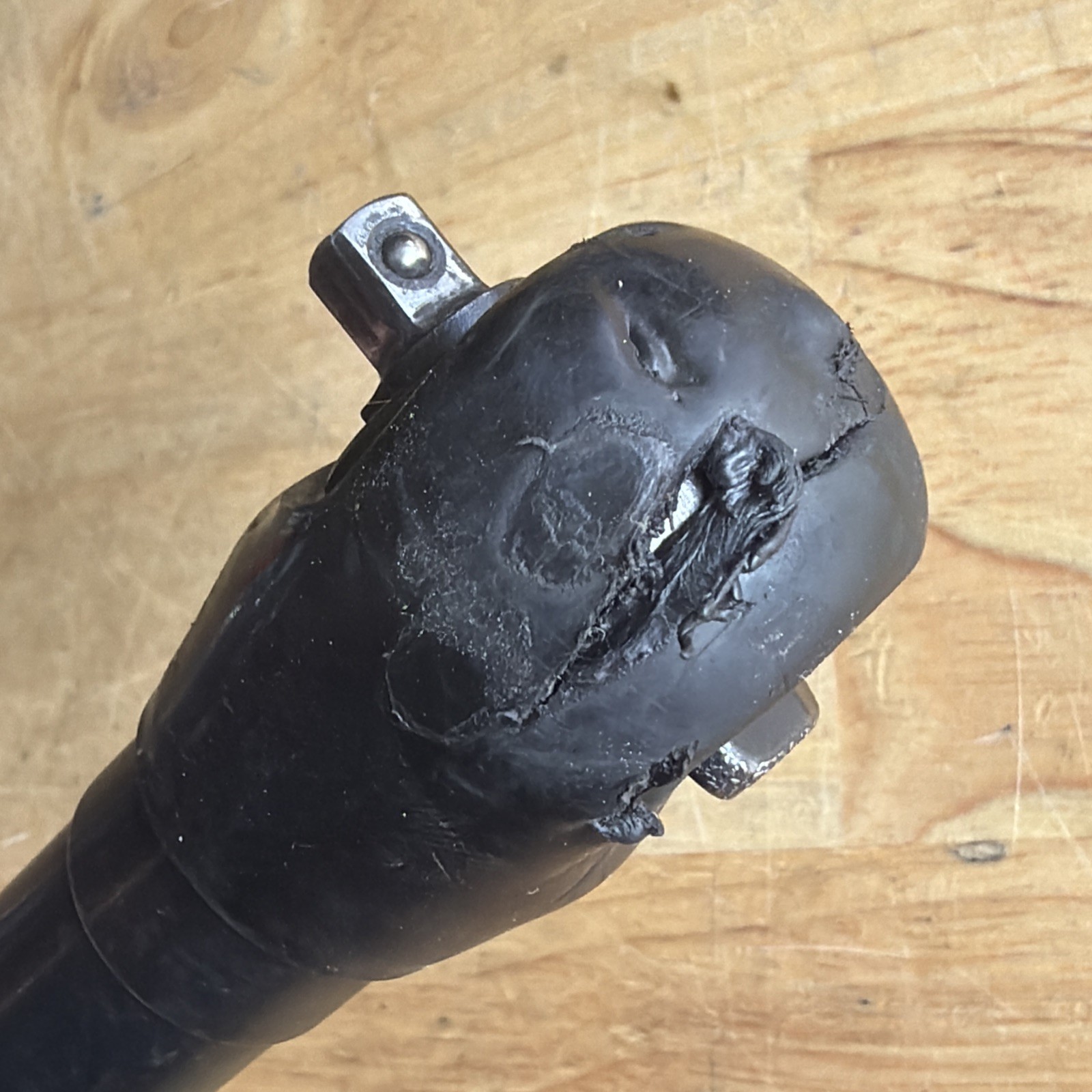 Snap On Tools Cordless Long Neck Ratchet 1/4" Drive Green W/ 1 Battery CTR717G