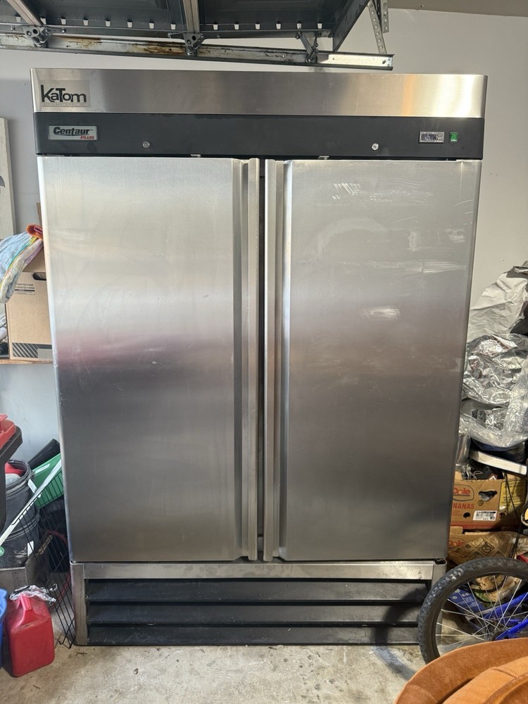 Centaur Plus 2-Door Solid Door Reach-In Refrigerator