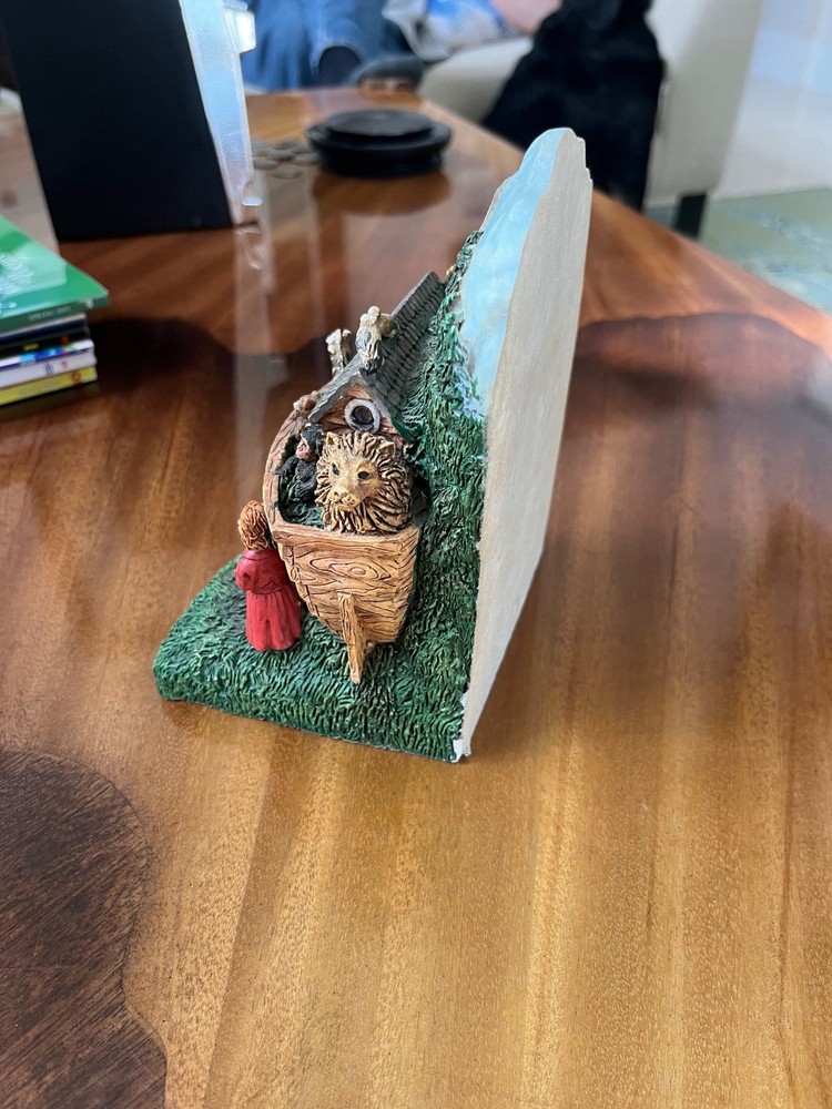 Decorative Noah’s Ark Bookend – Resin