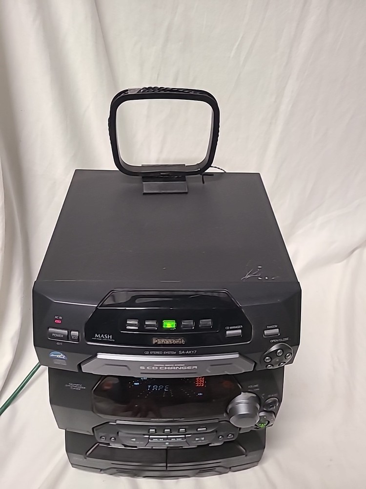 Panasonic SA-AK17 CD Stereo System ***READ DESCRIPTION***