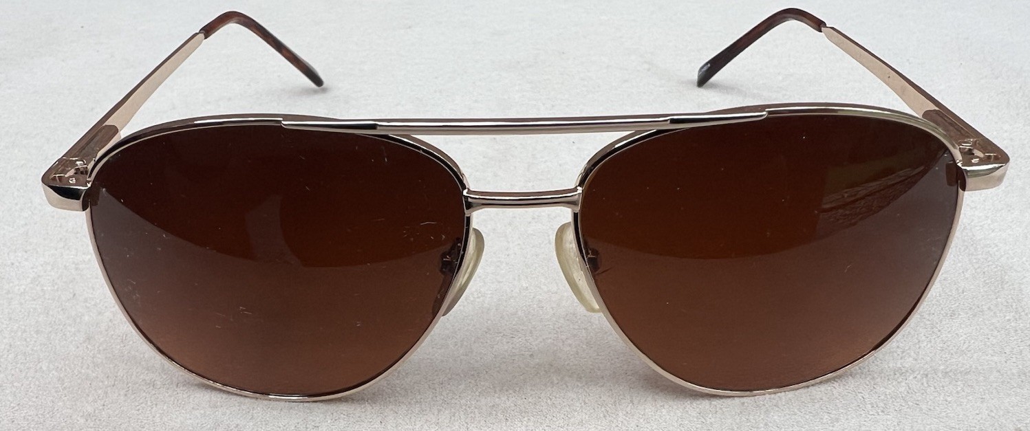 MG Golf Sunglasses Master Grip Aviator - Gold - Black w Clamshell Case Men’s