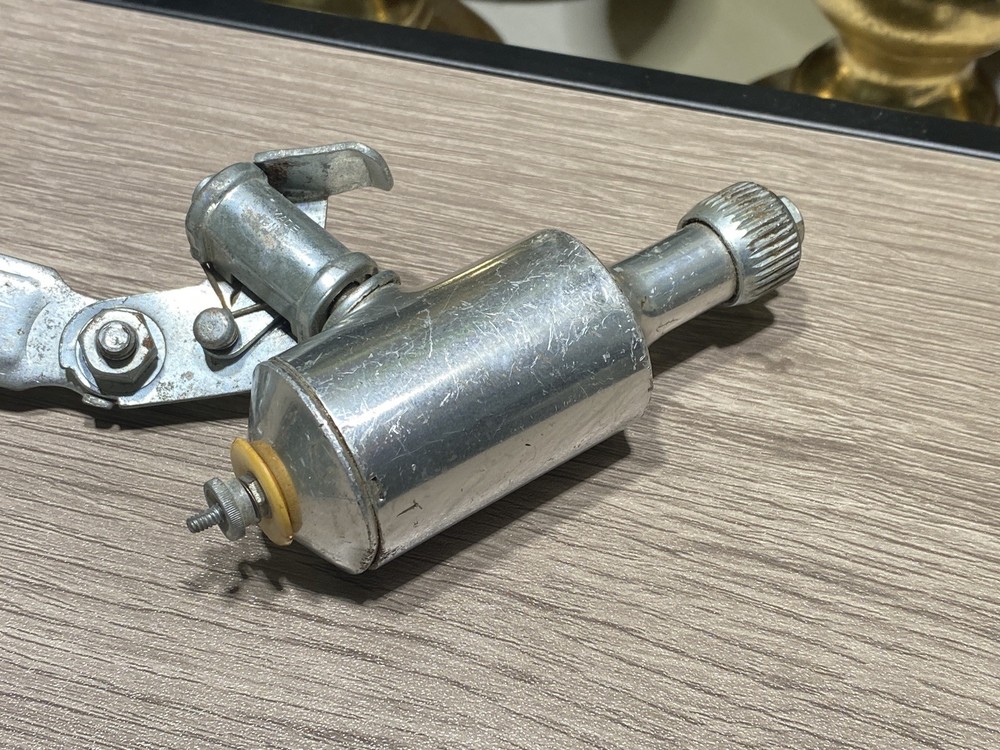 Vintage Miller Model 53 dynamo