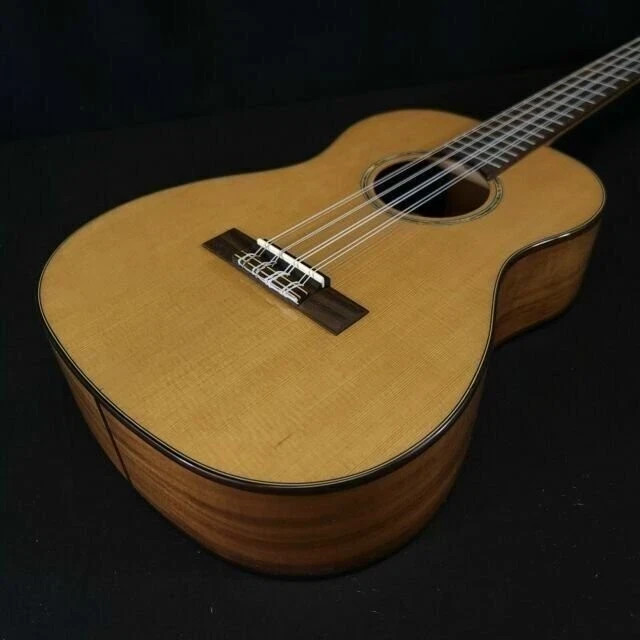 Kala KA-SCAC-B8 Solid Cedar Top Acacia, 8-String Ukulele, Baritone, Natural