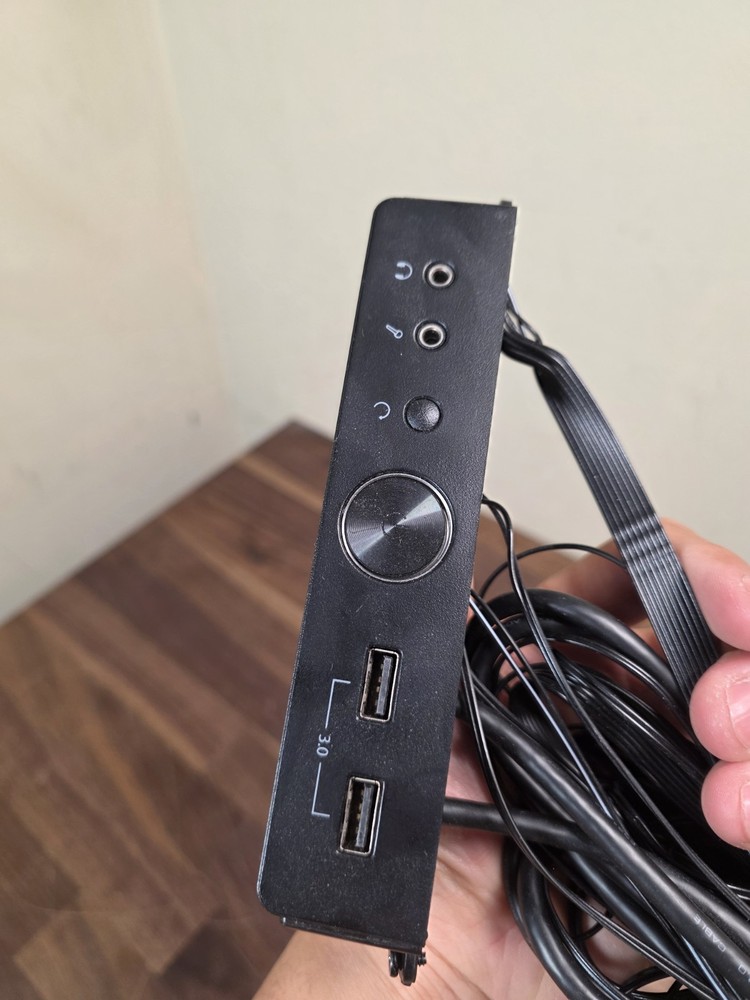 FRACTAL DESIGN IO PANEL - Black