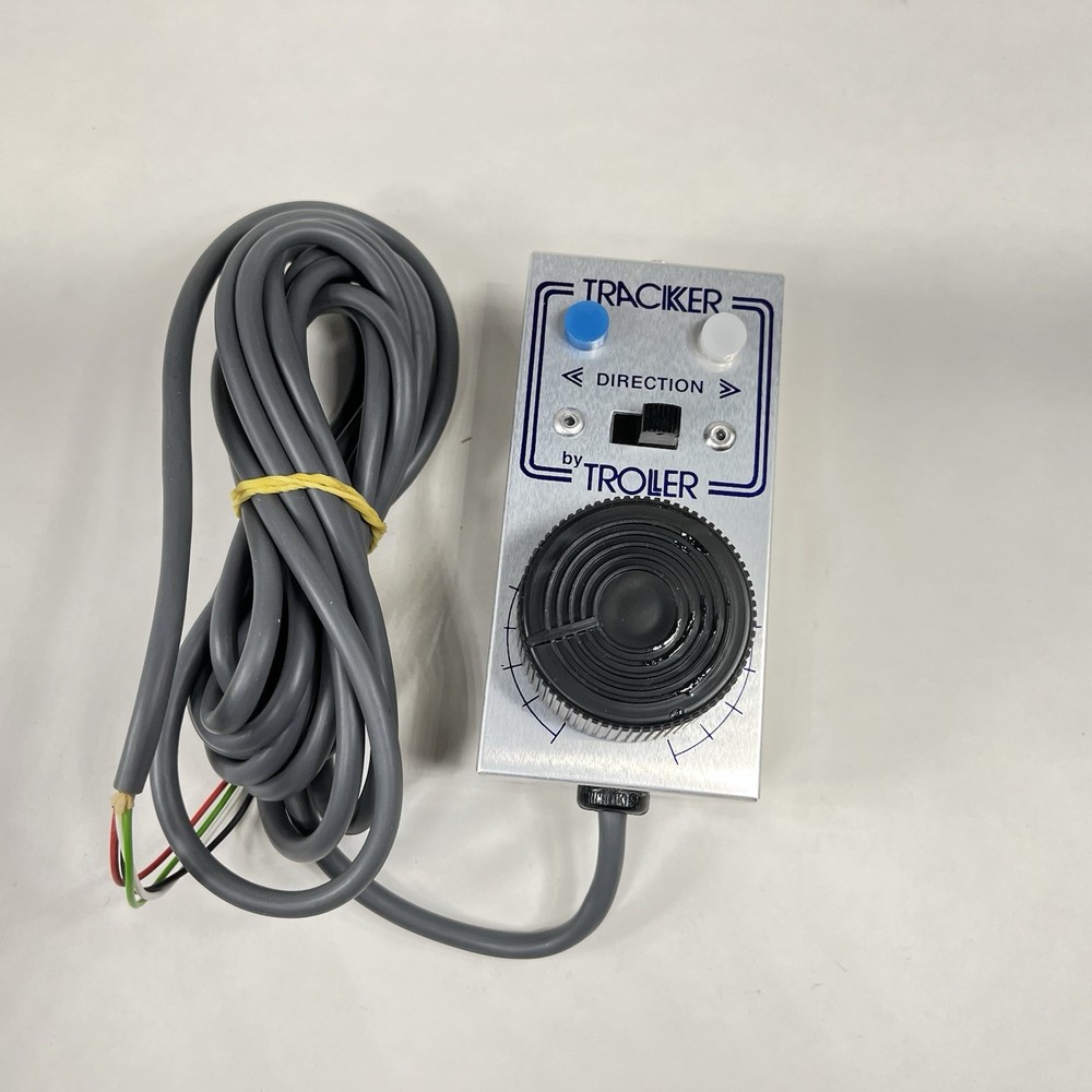 Troller TRH-40 Tracker DC Walk Around HO Scale Multiscale Train Controller