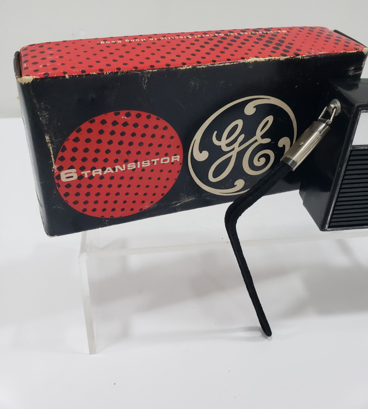 Vintage Transistor Radio General Electric P1750 w/box NOT working Hong Kong
