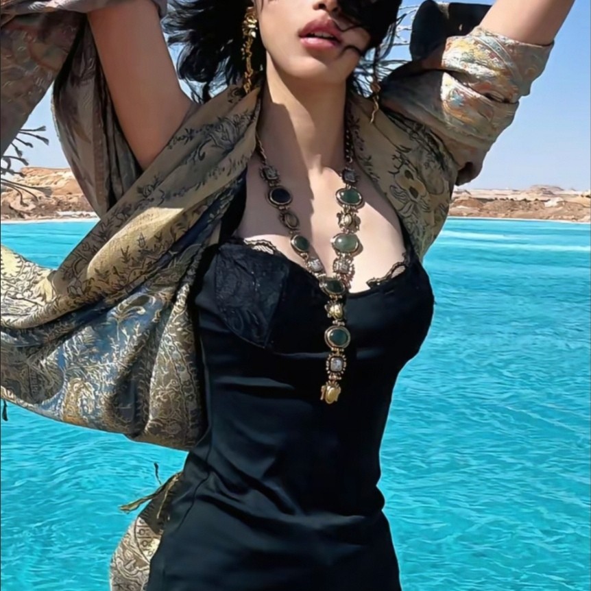 Vintage Court Necklace Green Stone Tiger Eye Pearl Double Layer Choker