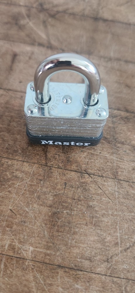 Master Lock Commercial Padlock Lot- Key: 338- New