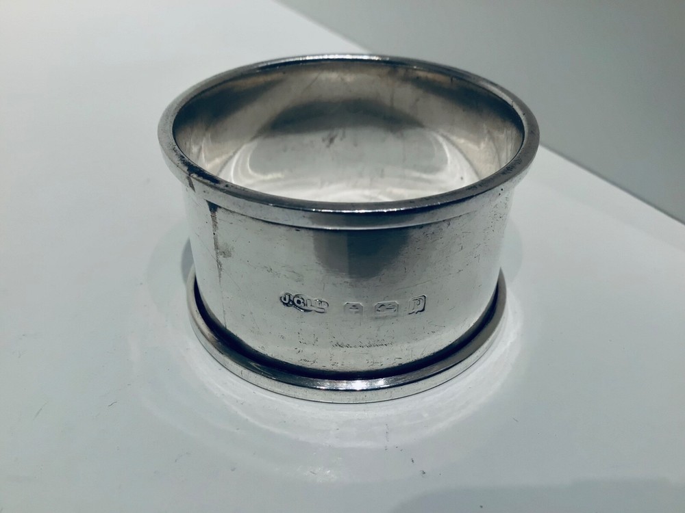 Cased Set 6 Solid Silver Napkin Rings, Birmingham 1914