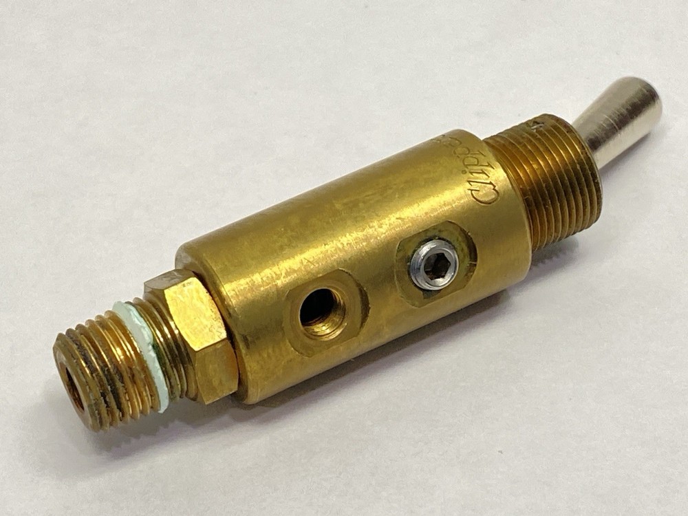 Clippard I5-2 Pneumatic Toggle Valve 2-Way