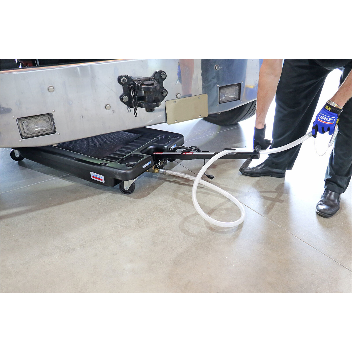 Lincoln 3669 17 Gallon Low Profile Truck Drain with 120V Fluid Evacuation Pump