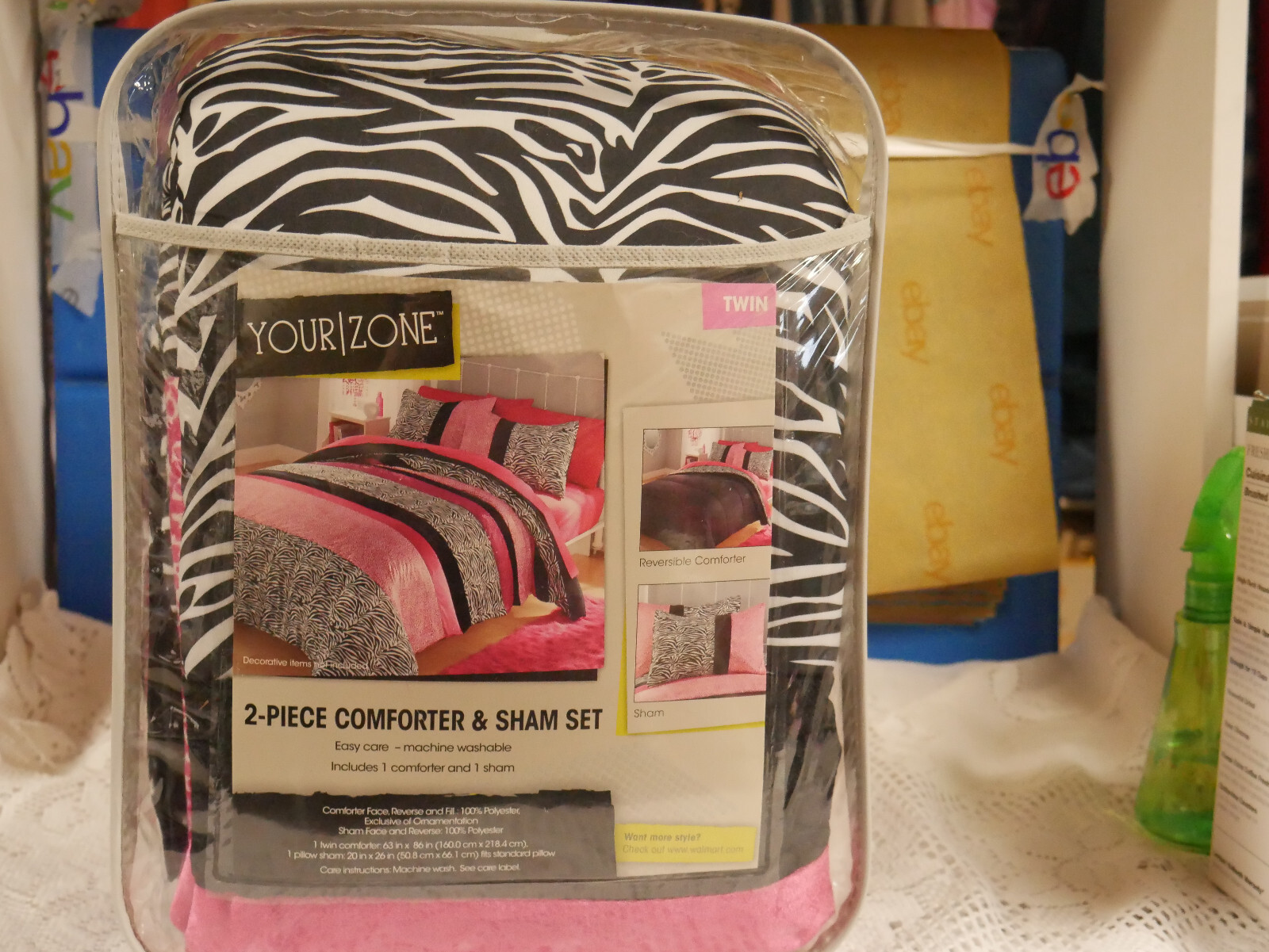 NIP YOUR ZONE 2 PC. REVERSIBLE COMFORTOR & SHAM TWIN SIZE SET PINK,BLACK & WHITE