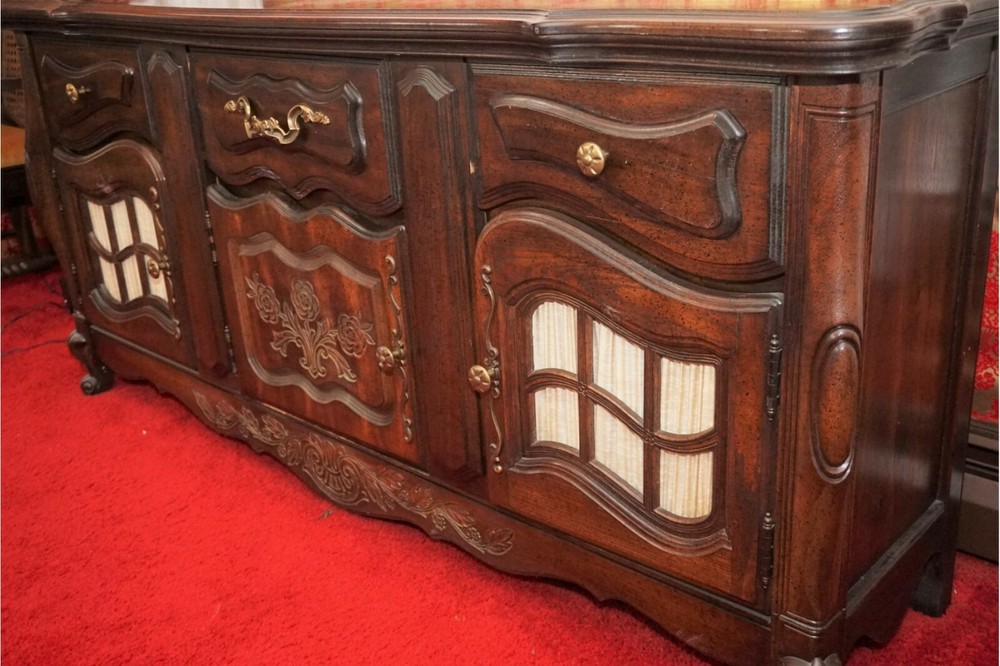 VINTAGE BALL FOOT SERVER BUFFET