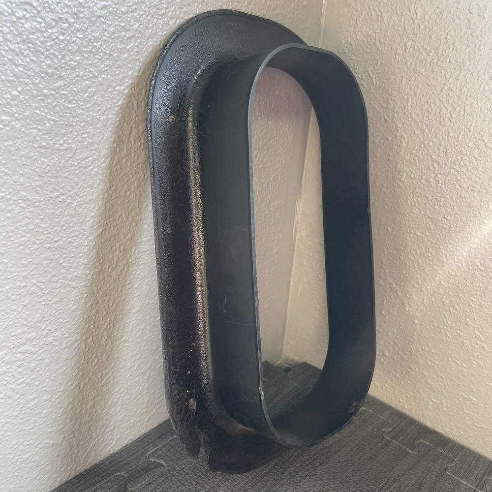 Peterbilt Passenger Window Frame Dog Window 379