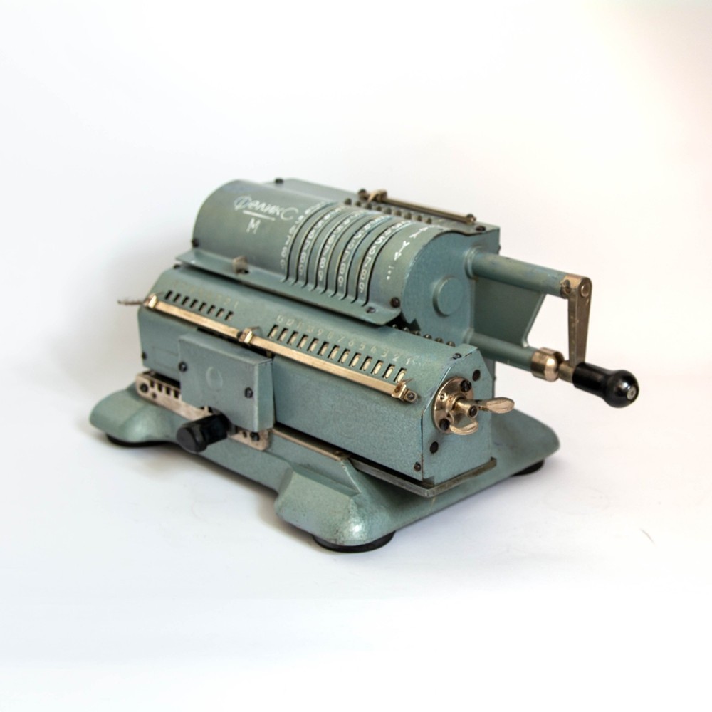 Arithmometer adding machine. Soviet Vintage Mechanical Rare Calculator RARE.