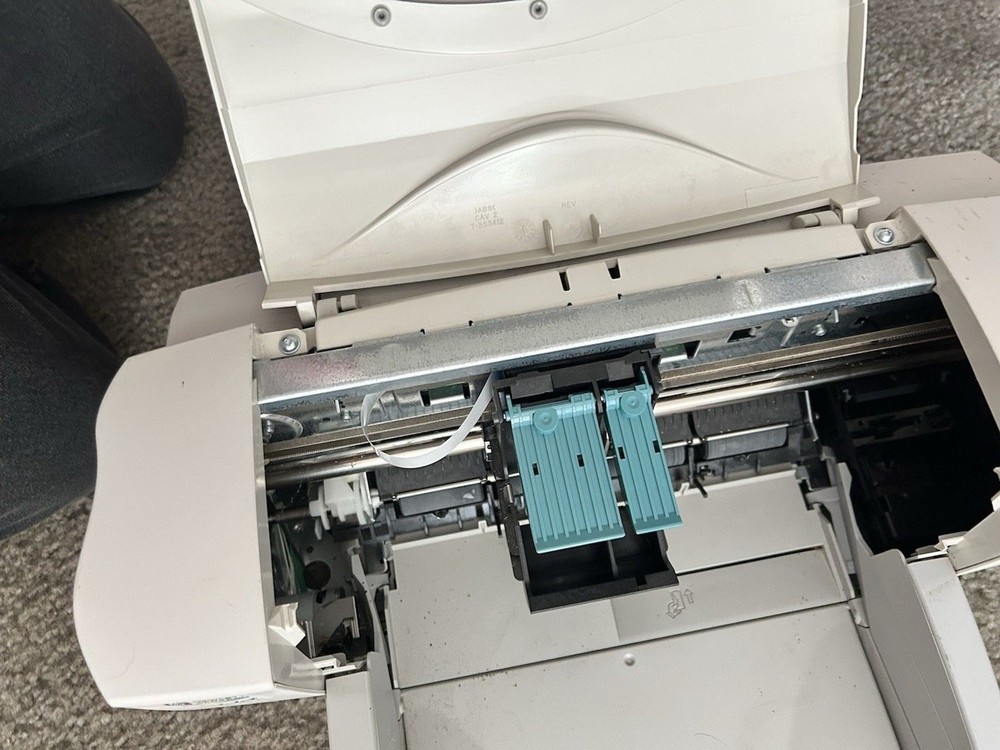 ⭐️Hp Deskjet 882C Printer POWERS ON needs Ink
