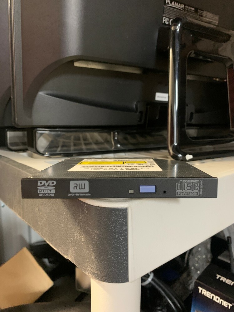 H - L Data Storage SUPER MULTI DVD REWRITER MODEL GT80N