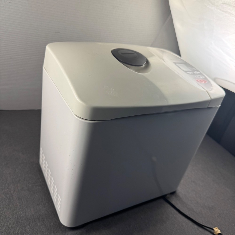 Panasonic SD-YD200 Automatic Bread Maker White 550W Multi Grain Whole Wheat