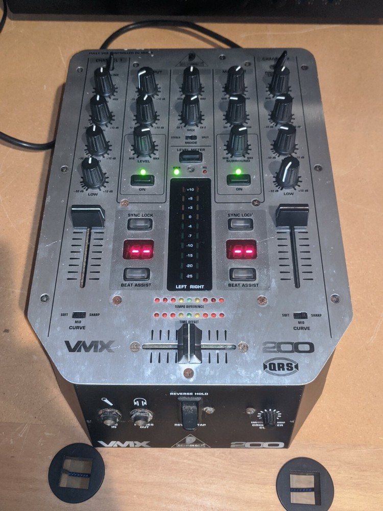 Behringer VMX200 PRO VCA PROFESSIONAL DJ Mixer 2 CHANNEL Nice & Working