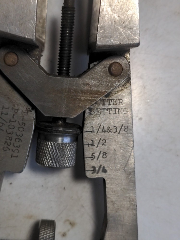 Adjustable Cutter setting Clamp