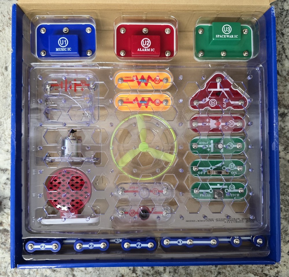 Edu-Toys Circuit Maker, 125 Electronics Projects - Elenco Snap Circuits, STEM