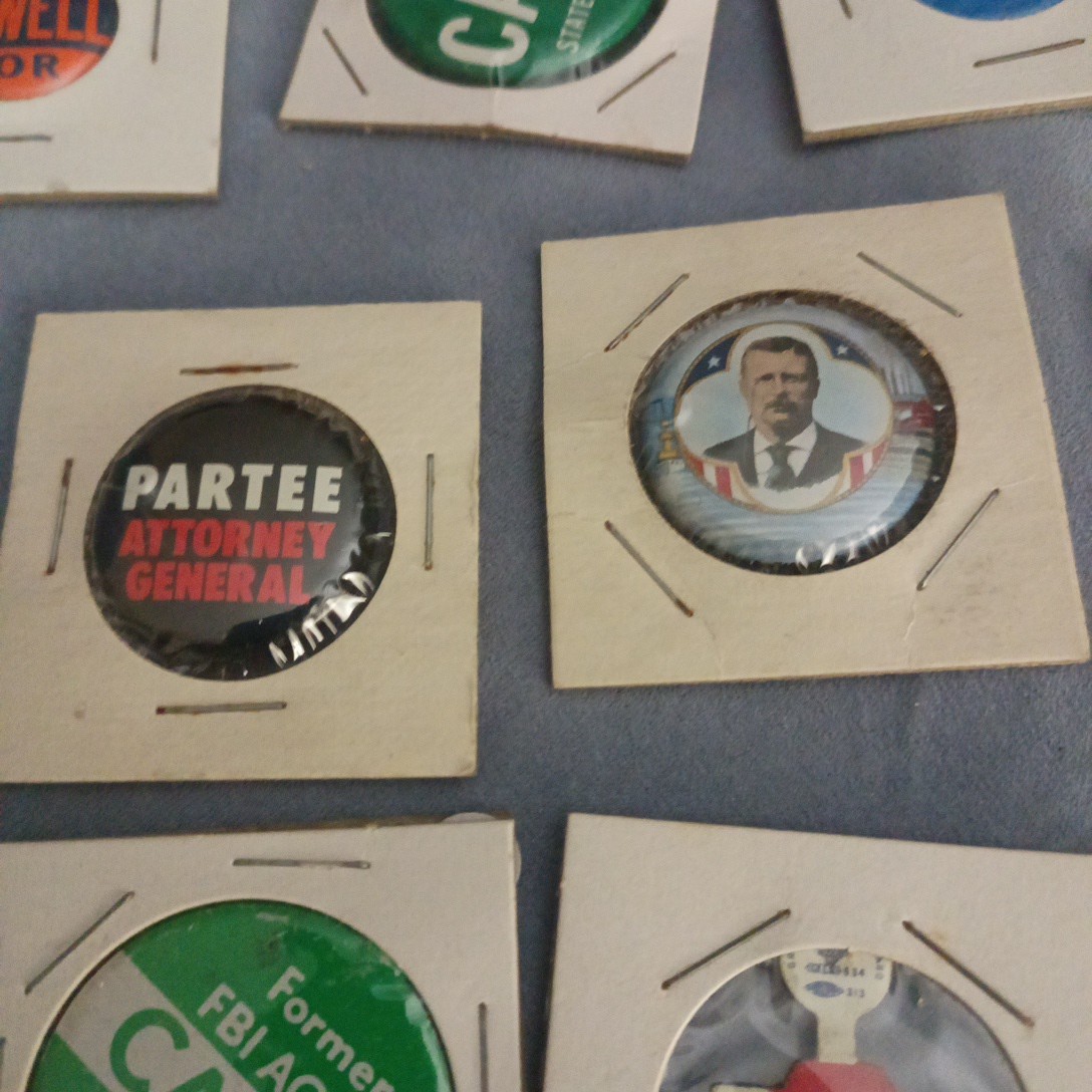 Lot of 40 Chicago Illinois local political pinback button pin.1960-1980s