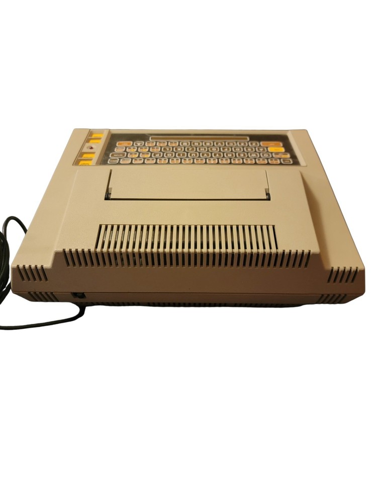 Atari 400 Computer System Untested. Great Condition!