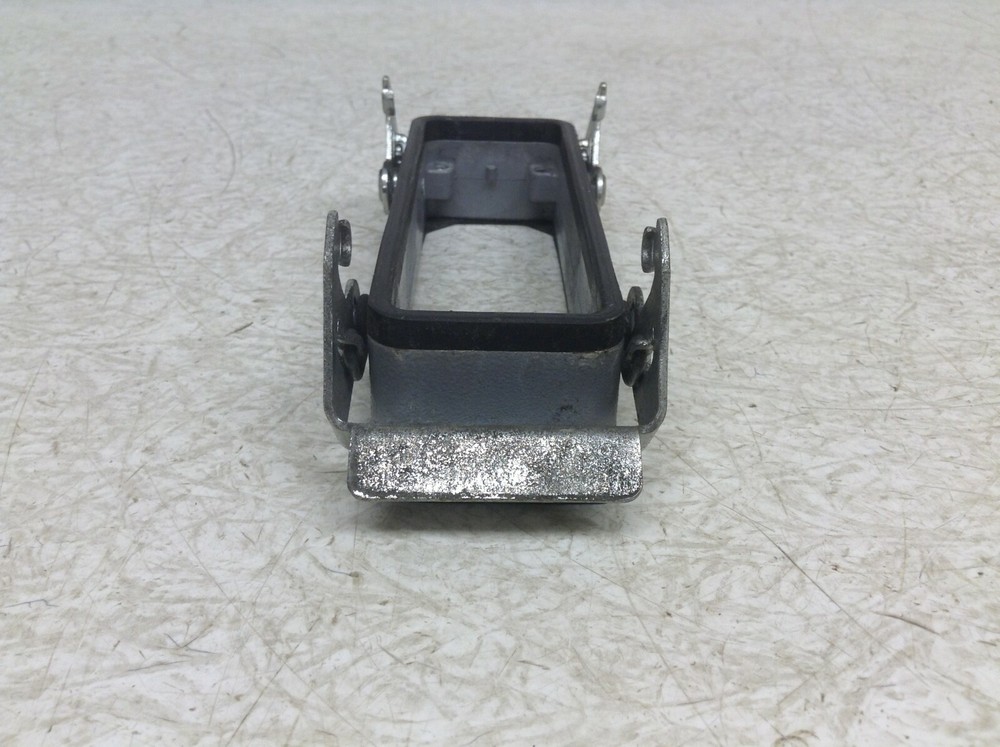 Phoenix Contact 1687312 Cable Feed Panel Mount Base Housing (TSC)