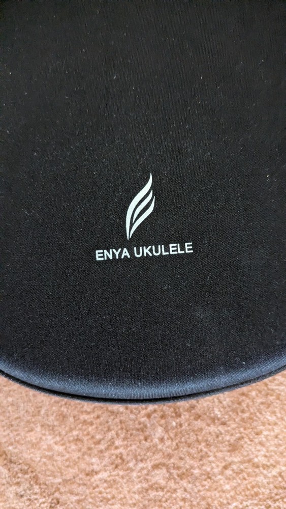 25" Ukulele With Case And Extra Strings